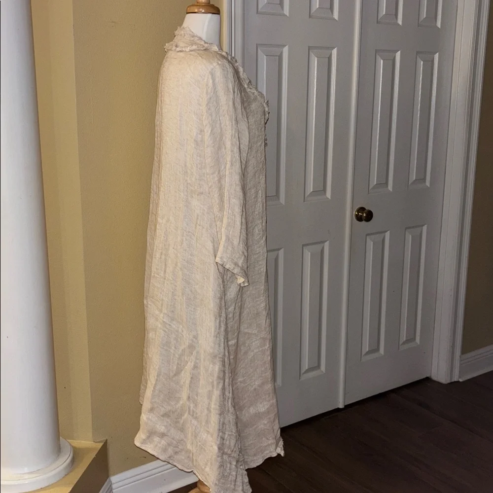 Elegant Cream Long Duster GUC SIZE L/XL - Picture 5 of 6